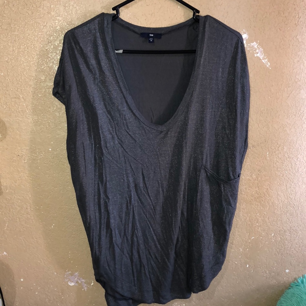 Gap shirt